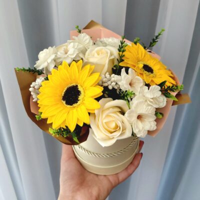 Flowerbox mydlany słoneczniki – prezent podziękowanie dla rodziców, Dzień Nauczyciela, zakończenie roku